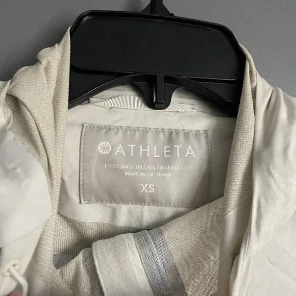 Athleta Palisades Waterproof Jacket Womens Size XS - Picture 3 of 4